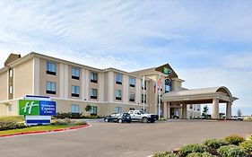 Holiday Inn Express Schulenburg Texas